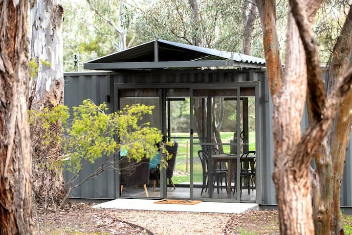 Granny Flats Installation, Outdoor World