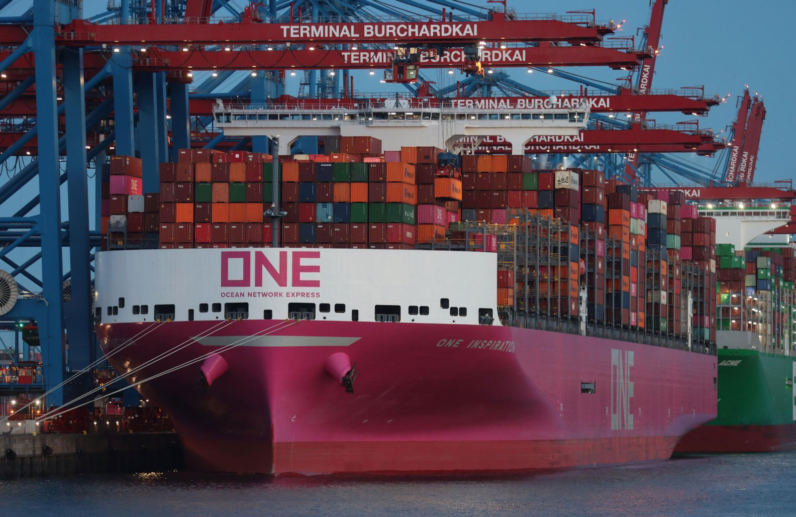 World's Largest Shipping Container Ships | SCF