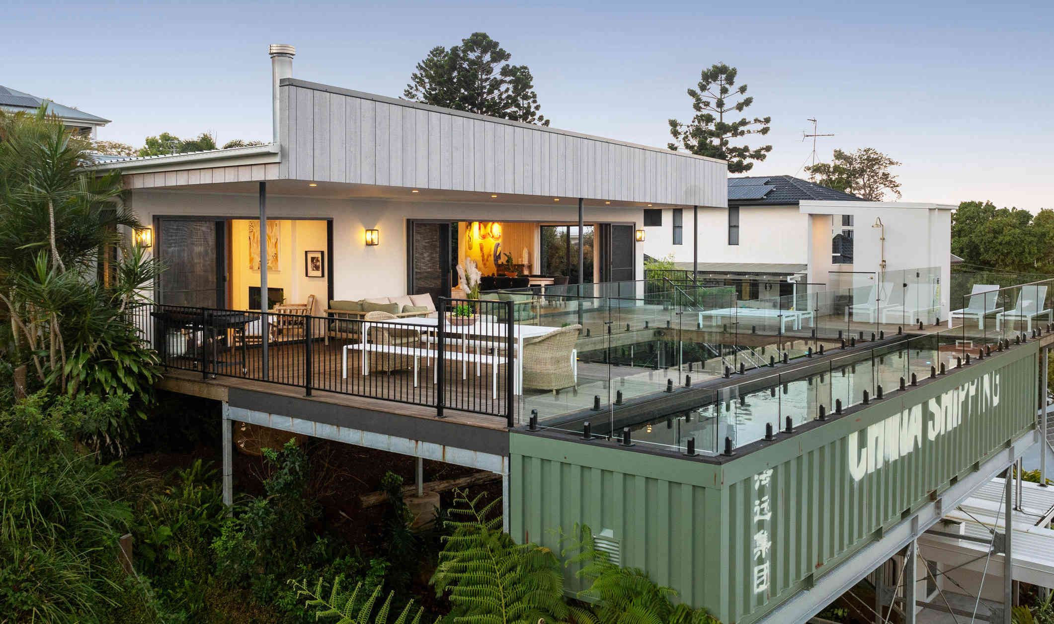 Container Pool Buderim Hero