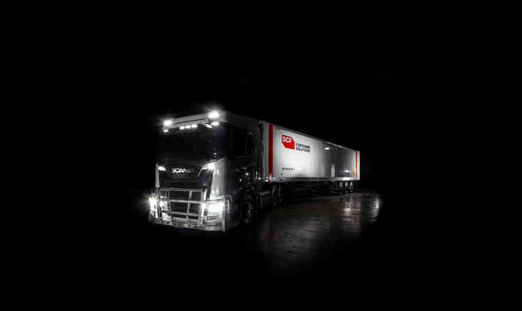 SCF Reefer Trailer Full Width Truck