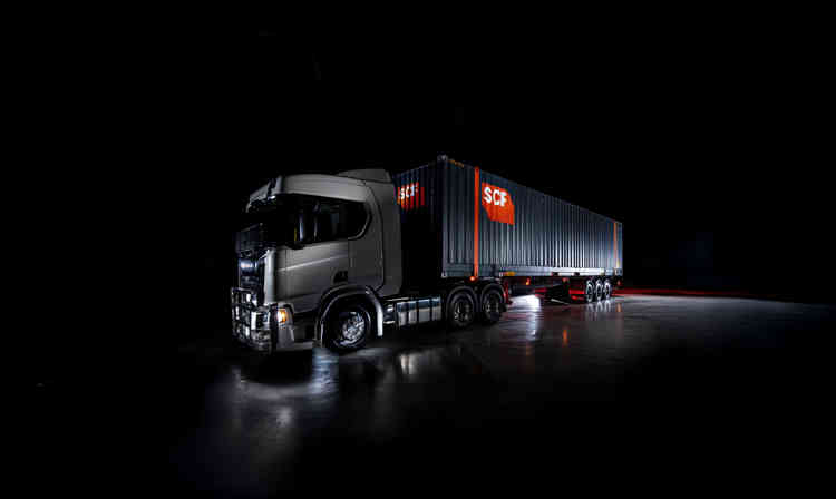 SCF Dry Van Trailer Full Width Dark