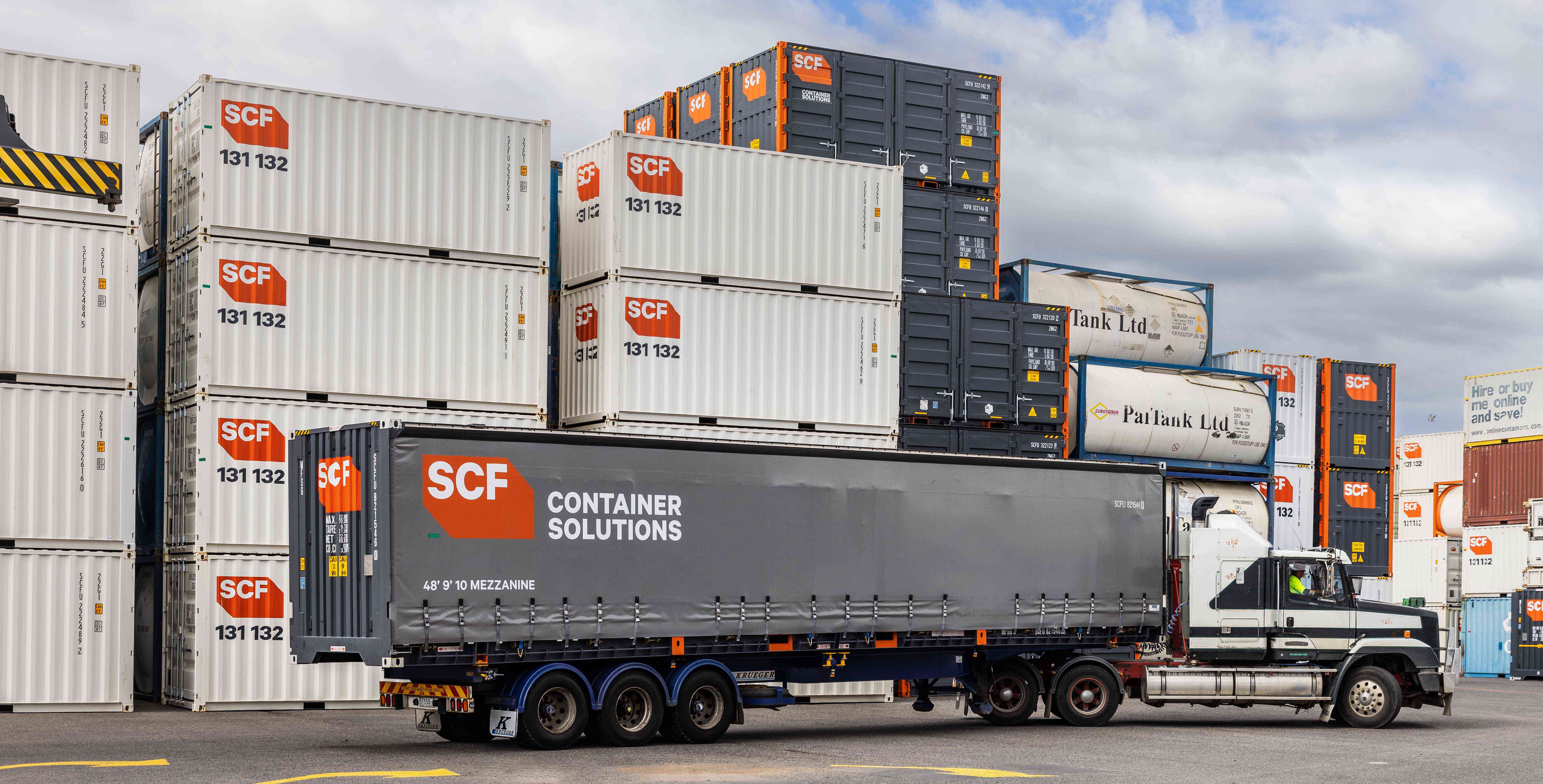 SCF 48Ft Tautliner Truck