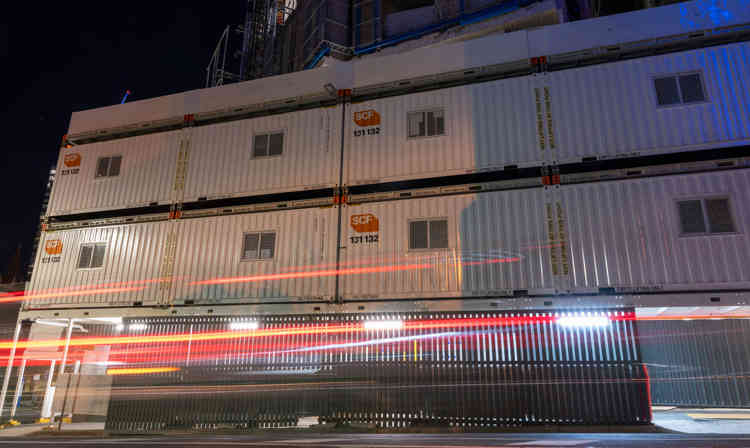 SCF 40Ft Crib Bathroom Full Width Dark