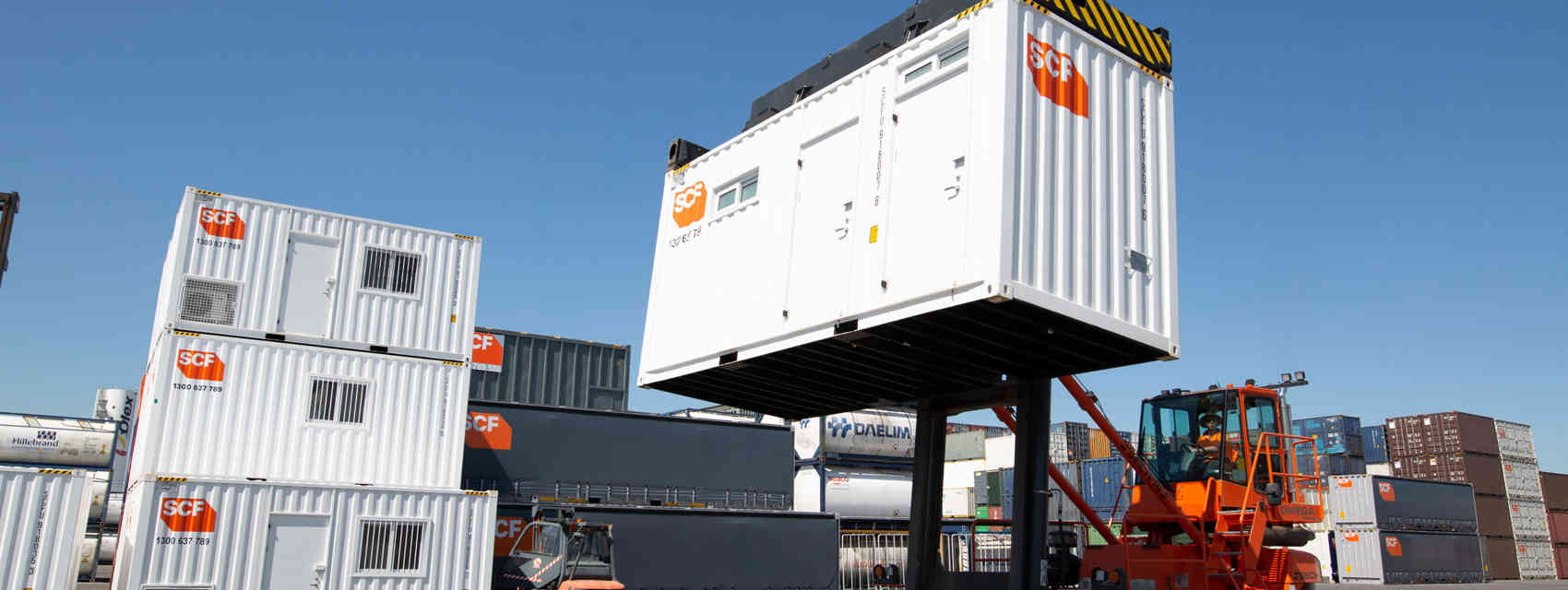 SCF 20Ft Ablution Full Width Lift